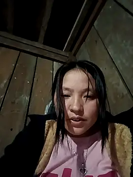 MuiNay online show from November 2, 2025, 11:45 am