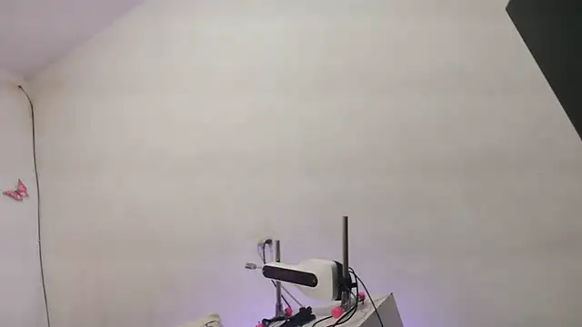 Snapshot of yhazan_blake88 chatting on October 21, 2025, 6:19 pm yhazan blake88 online show from October 21, 2025, 6:19 pm