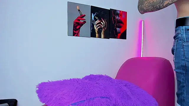 Sweettmia online show from November 9, 2025, 10:19 pm