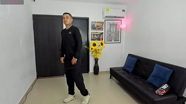 Playhardsex  online show from March 27, 2026, 11:04 pm