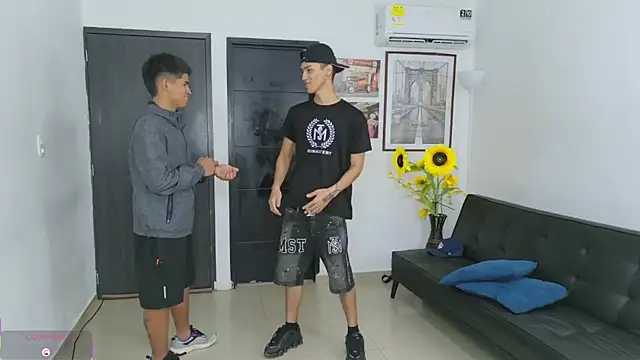 Playhardsex  online show from April 24, 2026, 10:56 pm