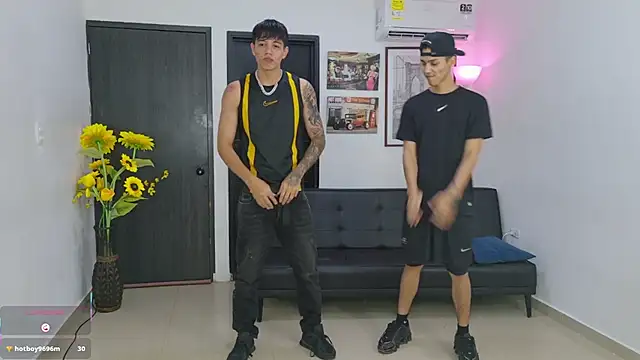 Playhardsex  online show from April 26, 2026, 11:13 pm