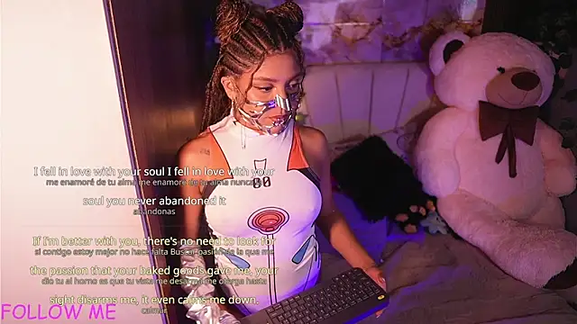 hannachris- online show from April 13, 2026, 12:49 am