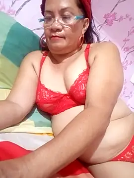 Snapshot of vickyhot1966 chatting on September 20, 2025, 9:32 am vickyhot1966 online show from September 20, 2025, 9:32 am