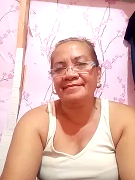 Snapshot of vickyhot1966 chatting on October 18, 2025, 4:26 am vickyhot1966 online show from October 18, 2025, 4:26 am