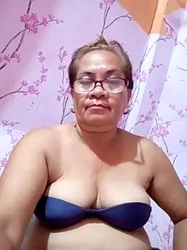 Snapshot of vickyhot1966 chatting on October 25, 2025, 3:29 pm vickyhot1966 online show from October 25, 2025, 3:29 pm