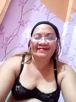 Snapshot of vickyhot1966 chatting on October 31, 2025, 1:01 pm vickyhot1966 online show from October 31, 2025, 1:01 pm