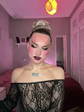 Snapshot of lacattiva chatting on February 11, 2026, 4:12 pm lacattiva online show from February 11, 2026, 4:12 pm