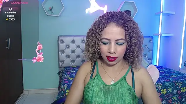 Snapshot of thalia_mills19 chatting on October 11, 2025, 8:51 pm thalia mills19 online show from October 11, 2025, 8:51 pm