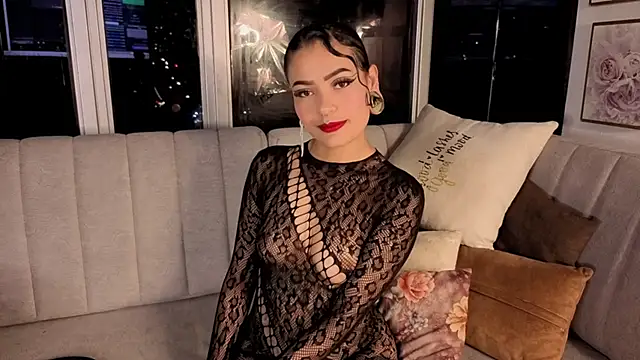 Snapshot of Cleo-smith chatting on December 2, 2025, 3:45 am Cleo-smith online show from December 2, 2025, 3:45 am