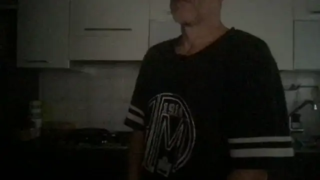 Snapshot of Axl_hot chatting on June 24, 2026, 4:28 pm Axl hot online show from June 24, 2026, 4:28 pm