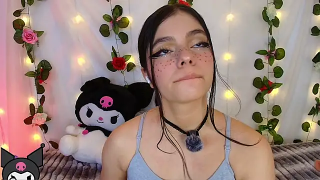 cutee andrea online show from November 26, 2025, 2:23 am