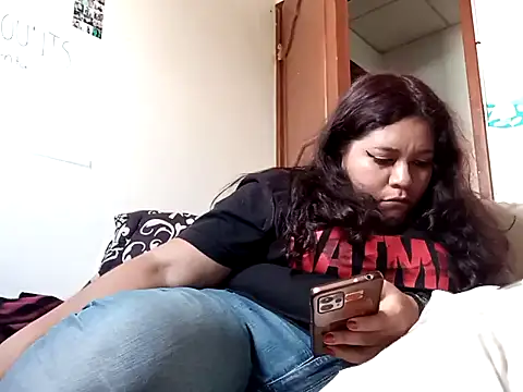 Snapshot of Kitty_WetXxX chatting on September 19, 2025, 9:26 pm Kitty WetXxX online show from September 19, 2025, 9:26 pm