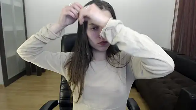 Snapshot of AmelieReve chatting on October 24, 2025, 5:53 pm AmelieReve online show from October 24, 2025, 5:53 pm