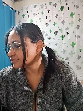 Avannay online show from September 17, 2025, 6:20 pm