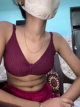 nehuuxx online show from April 29, 2026, 7:56 am