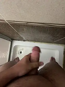 Erenn9972 online show from October 1, 2025, 6:14 pm