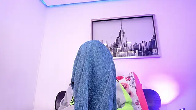 Snapshot of sarah_ashbourne chatting on October 15, 2025, 5:35 pm sarah ashbourne online show from October 15, 2025, 5:35 pm