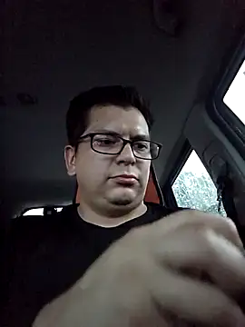 lucho8690 online show from September 8, 2025, 9:14 pm