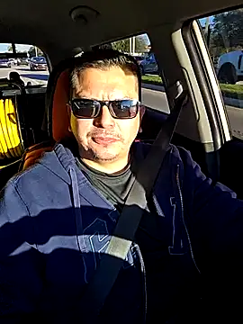 lucho8690 online show from February 24, 2026, 10:19 pm