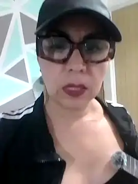 SweetCatheryne online show from July 10, 2026, 9:17 pm