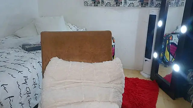 SweetCatheryne online show from July 13, 2026, 10:56 pm