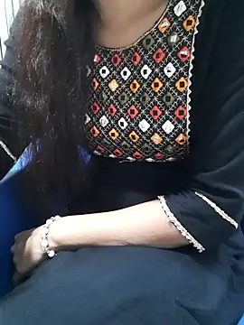 Snapshot of Aarti-kumri chatting on October 5, 2025, 8:23 am Aarti-kumri online show from October 5, 2025, 8:23 am