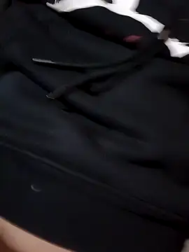 Snapshot of Fvrxxo19cm chatting on October 13, 2025, 2:39 pm Fvrxxo19cm online show from October 13, 2025, 2:39 pm