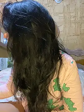 jepetitoiseau online show from April 17, 2026, 3:20 am