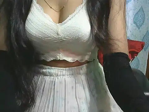 sheetal-sheetal95 online show from November 19, 2025, 4:40 pm