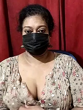 Snapshot of surekha-30 chatting on June 15, 2026, 5:48 pm surekha-30 online show from June 15, 2026, 5:48 pm