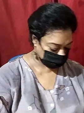 Snapshot of surekha-30 chatting on June 18, 2026, 5:39 pm surekha-30 online show from June 18, 2026, 5:39 pm