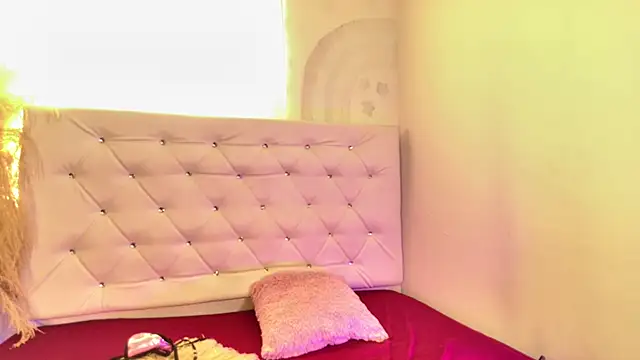 Snapshot of tatixxxvega chatting on February 19, 2026, 1:29 pm tatixxxvega online show from February 19, 2026, 1:29 pm