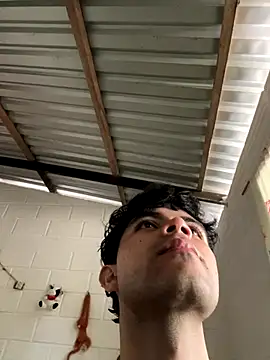 Axel-Mejia online show from December 18, 2025, 7:09 pm