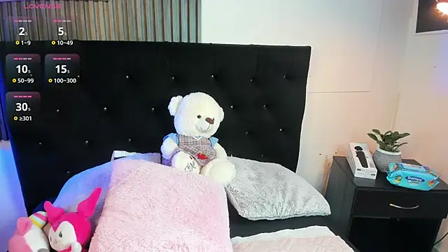 Snapshot of nanny__cute chatting on September 28, 2025, 4:40 am nanny cute online show from September 28, 2025, 4:40 am