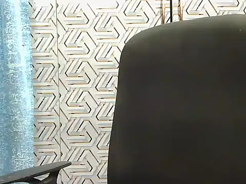 Tanvi Strip online show from November 5, 2025, 8:20 pm