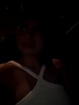 IrinaVelvet online show from November 7, 2025, 11:05 pm