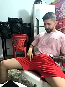 Snapshot of giannis090 chatting on November 8, 2025, 9:13 pm giannis090 online show from November 8, 2025, 9:13 pm