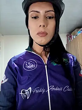 Snapshot of grecia_live69 chatting on November 10, 2025, 3:38 am grecia live69 online show from November 10, 2025, 3:38 am