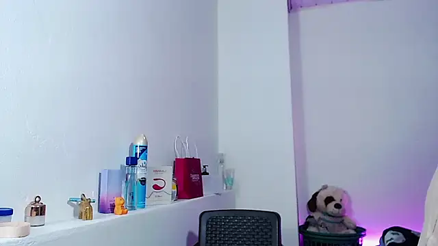 Snapshot of asakuraath chatting on October 12, 2025, 5:17 am asakuraath online show from October 12, 2025, 5:17 am