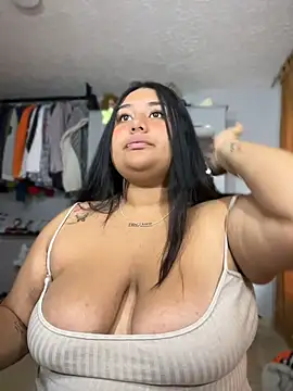 Snapshot of Nicky-222 chatting on July 29, 2026, 1:42 pm Nicky-222 online show from July 29, 2026, 1:42 pm
