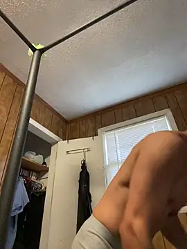 SlimSexxxy69 online show from November 6, 2025, 1:01 pm