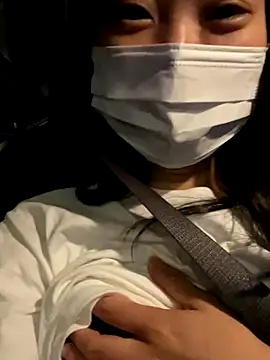 ni ni01 online show from October 13, 2025, 2:17 pm