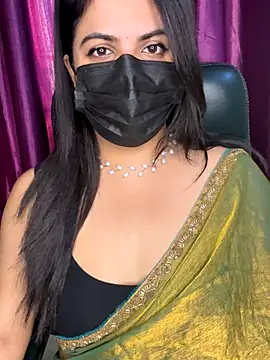 Snapshot of best_couple19 chatting on November 9, 2025, 11:19 am best couple19 online show from November 9, 2025, 11:19 am