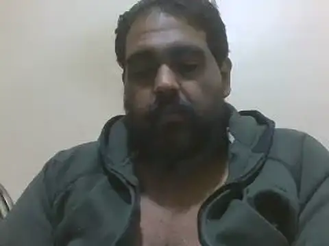 elpoop7305 online show from November 29, 2025, 10:35 pm