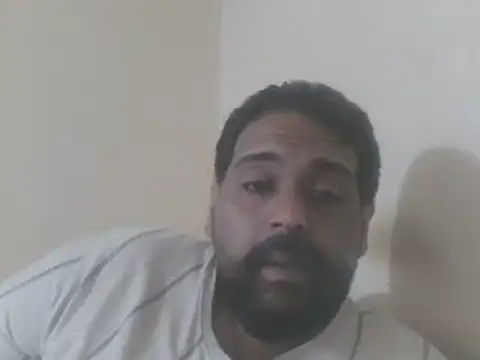 elpoop7305 online show from May 8, 2026, 9:53 pm