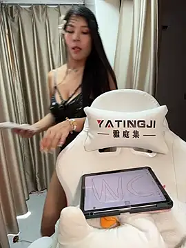 sandra0023 online show from June 23, 2026, 1:58 am