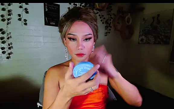 Snapshot of YourNikkieXxx chatting on October 6, 2025, 3:31 pm YourNikkieXxx online show from October 6, 2025, 3:31 pm