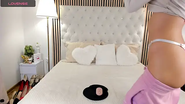 AlexiaLush online show from October 16, 2025, 5:52 am