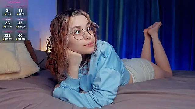 VedaSchulz online show from November 28, 2025, 6:54 pm